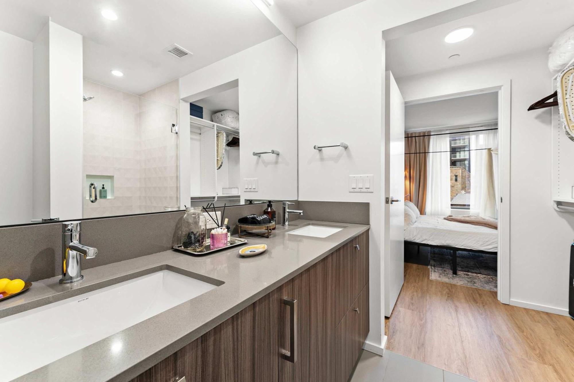 South End Luxe Family Getaway Apartment *